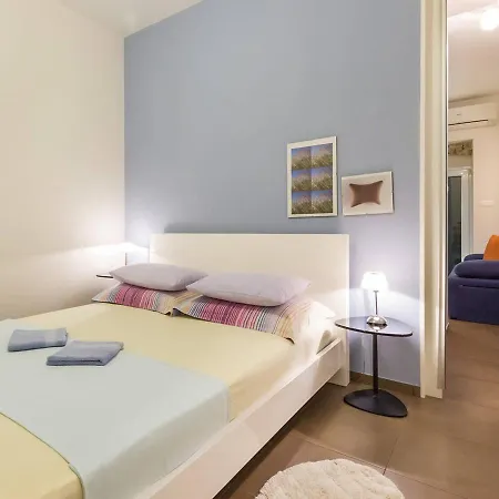 בית הארחה Varos