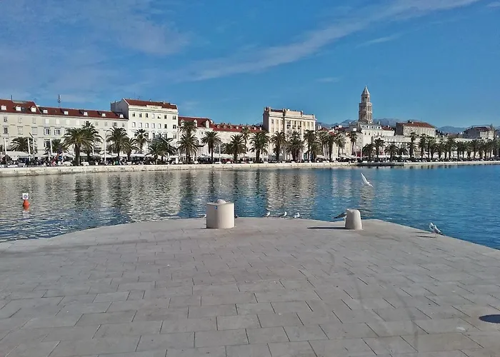 Πανσιόν Varos
